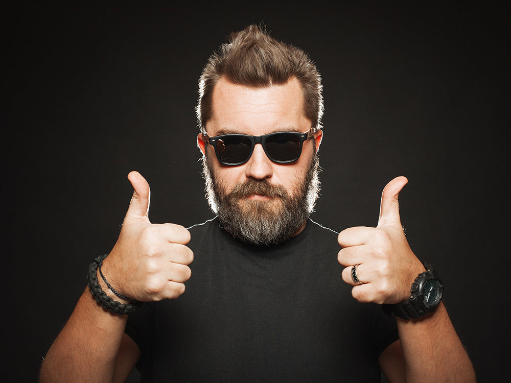 HOW TO CHOOSE THE BEST SUNGLASSES FOR YOUR BEARD STYLE